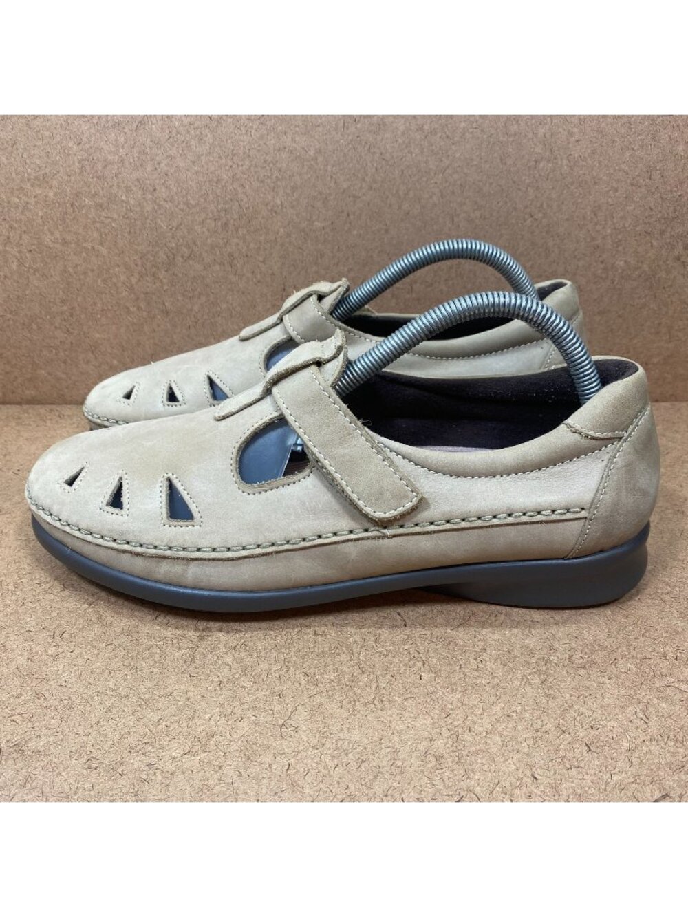 SAS Roamer Slip-On Loafer Sage Leather Tripad Comfort Shoes Womens Size 10